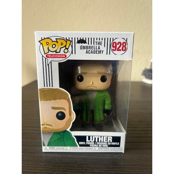 Luther Umbrella Academy Funko Pop #928 Television Comics Books TV Shows Comic - Picture 1 of 6